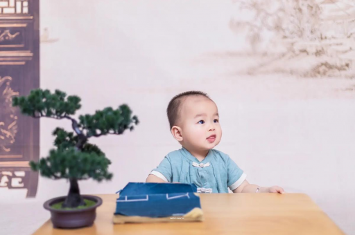 广州包生男孩的试管医院怀孕肚子中间凹两边凸